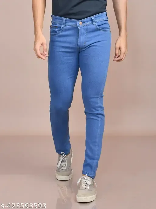 Men Regular Fit Solid Spread Collar Casual Shirt